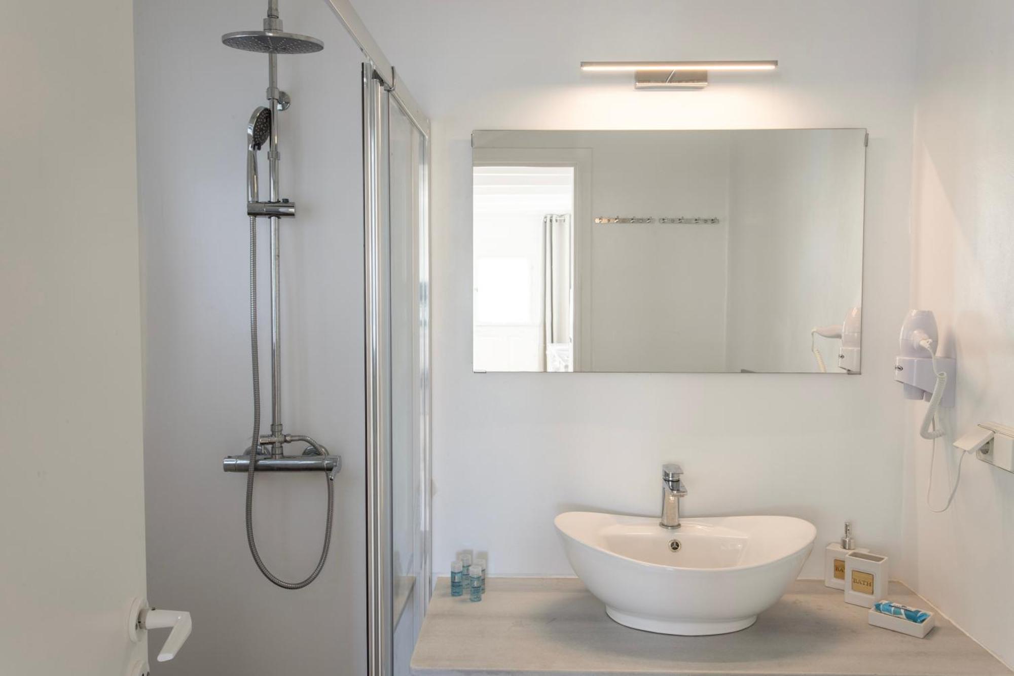 K Homes-Family Stone Suite Tínos Eksteriør bilde