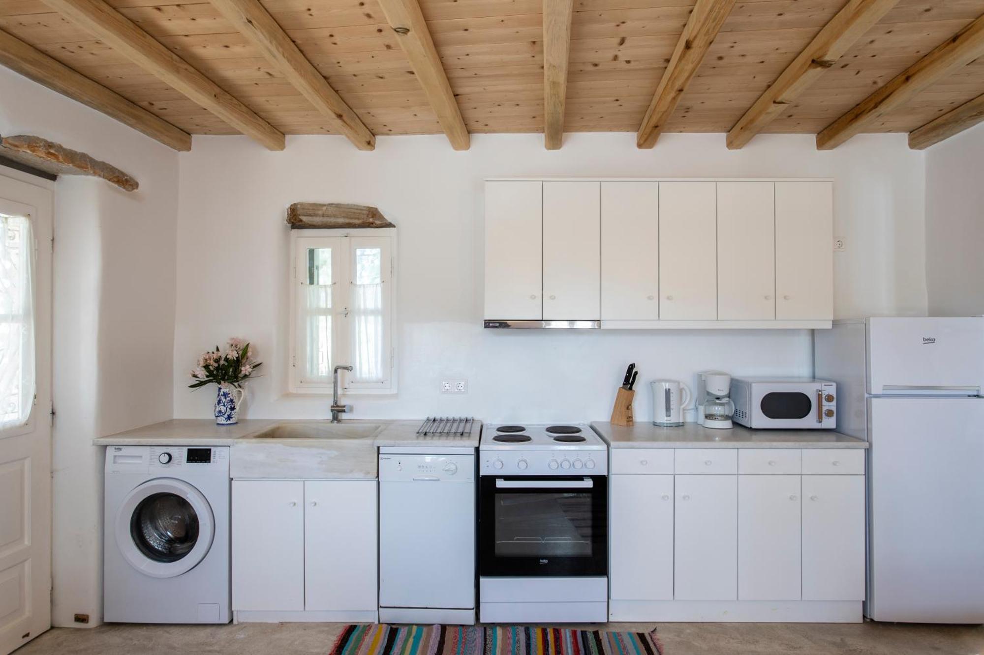K Homes-Family Stone Suite Tínos Eksteriør bilde