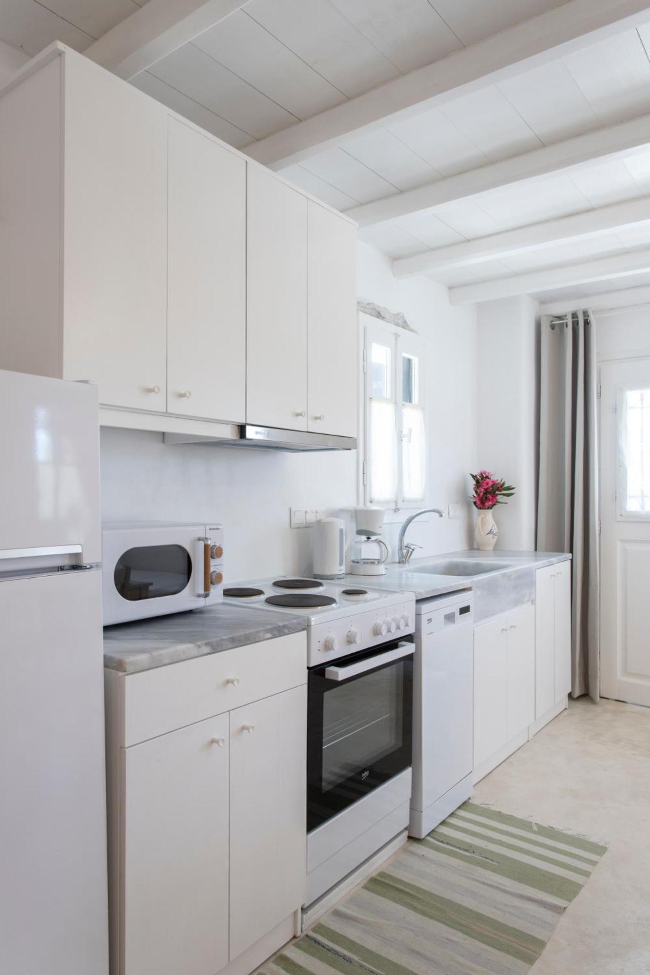 K Homes-Family Stone Suite Tínos Eksteriør bilde