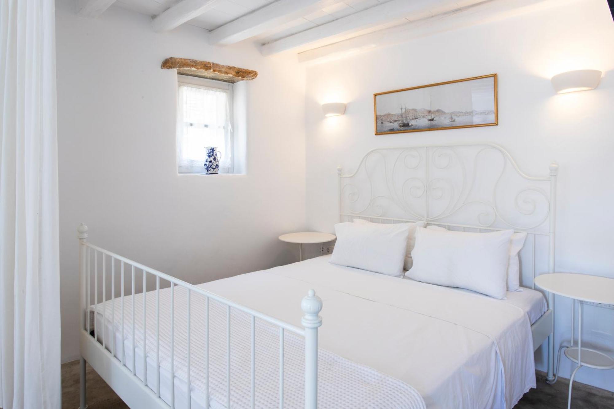 K Homes-Family Stone Suite Tínos Eksteriør bilde