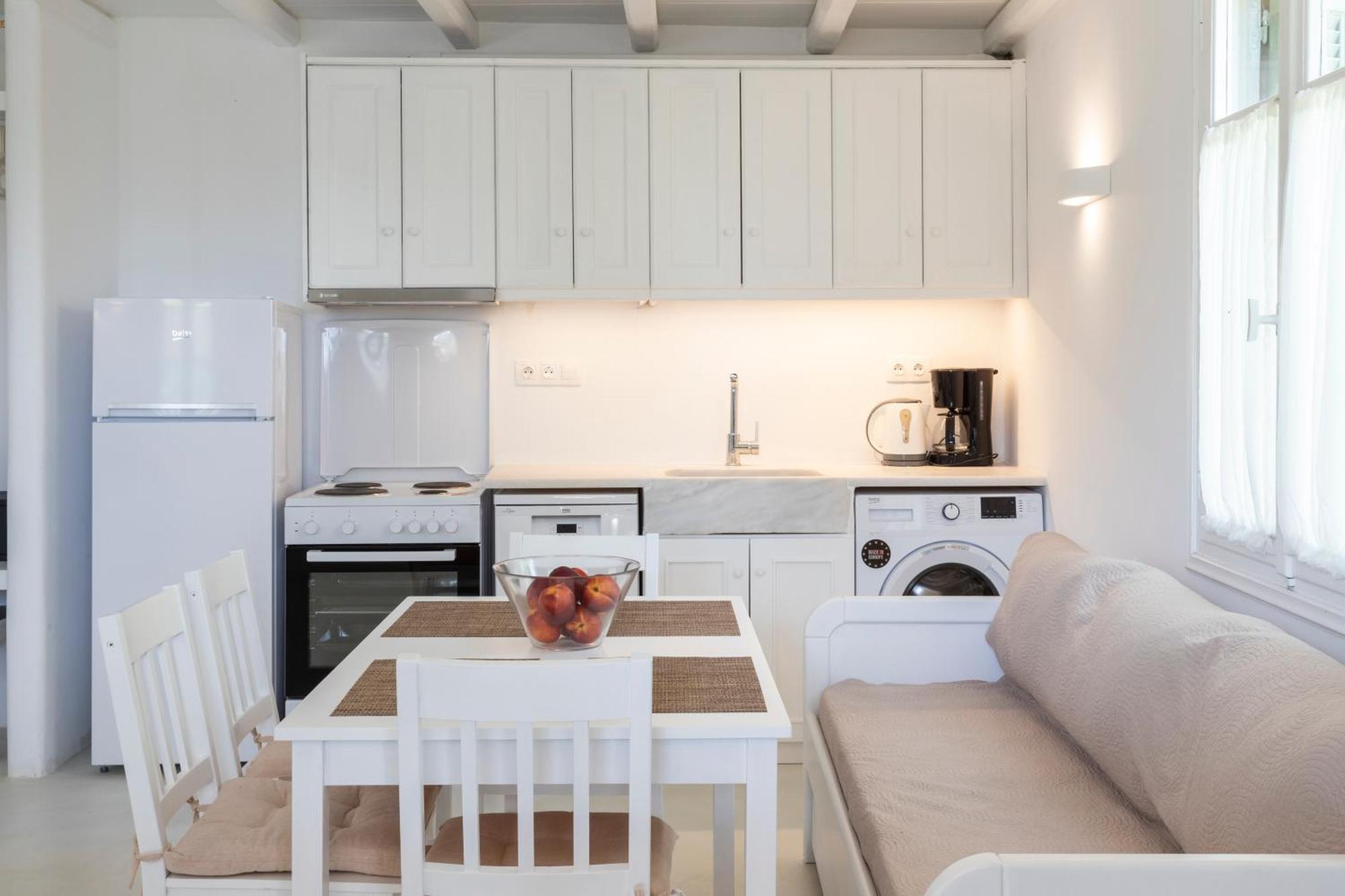 K Homes-Family Stone Suite Tínos Eksteriør bilde